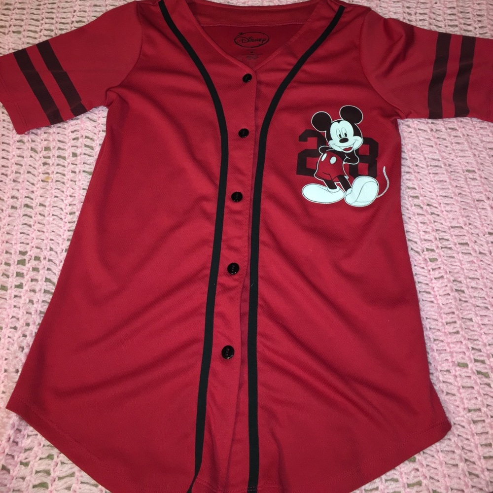 Super cute Mickey Mouse tee❗️